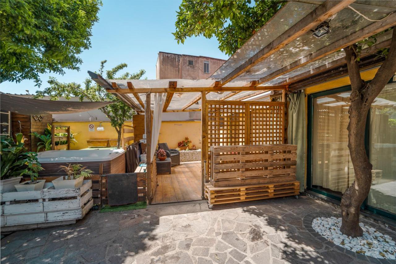 Domus Vesuvia Bed and Breakfast Torre Annunziata Buitenkant foto